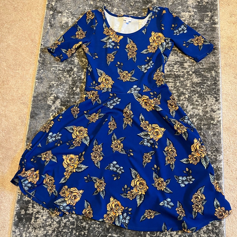 Women’s Lularoe Nicole Dress Size Large